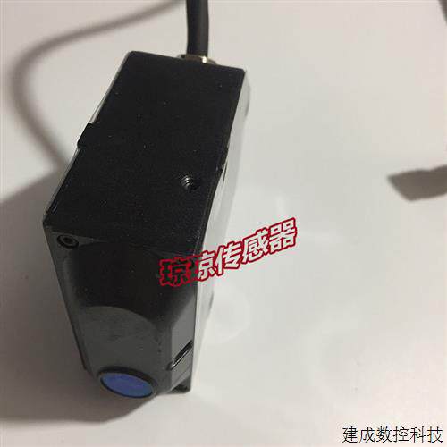 议价基恩士LT-9011M /9011表面扫瞄激光共焦位移计感测器带摄像机