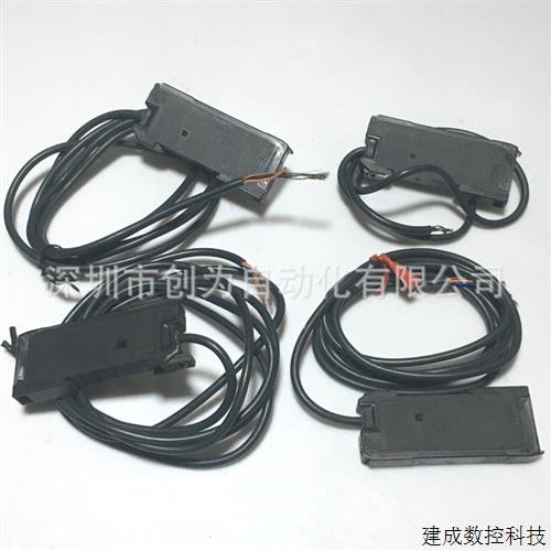 议价日本欧姆OMRO光电传感器E3C-LR12 E3C-LDA11实物拍