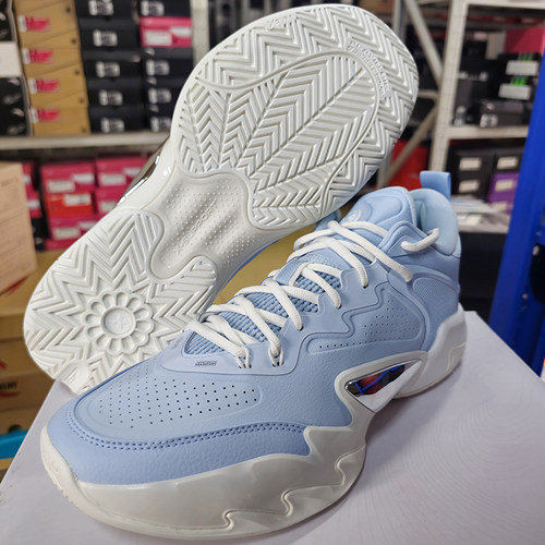 特步逆天一代篮球新款低帮实战耐磨防滑减震篮球鞋子876119120023