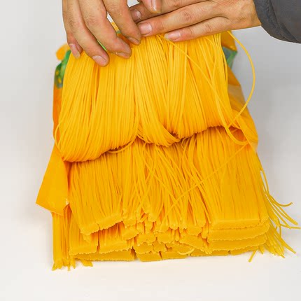 批5斤玉米面条正宗东北碴条鲜挂面粗粮细作速食叉插条面纯黄面条