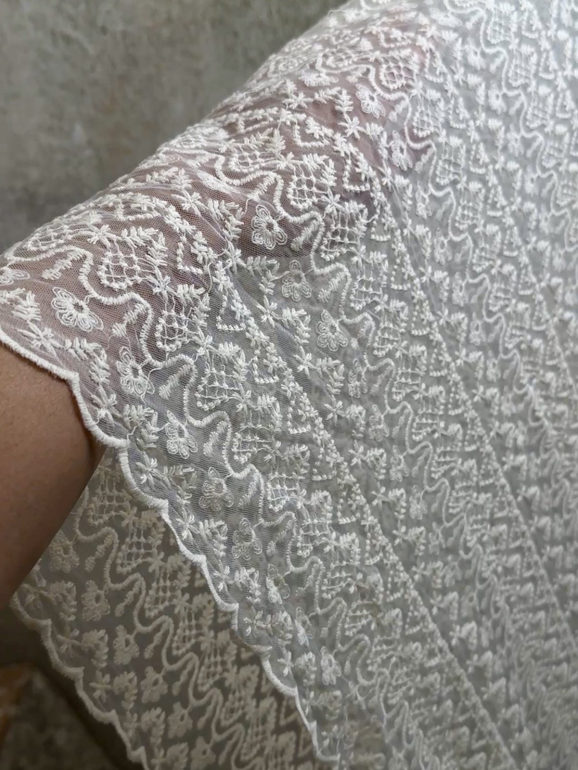 米色棉线刺绣蕾丝面料复古时尚提花连衣裙服装桌布盖布设计师布料,纺织面料/辅料/配套,服装花边,淘宝优惠券,粉丝福利购,淘宝优惠卷