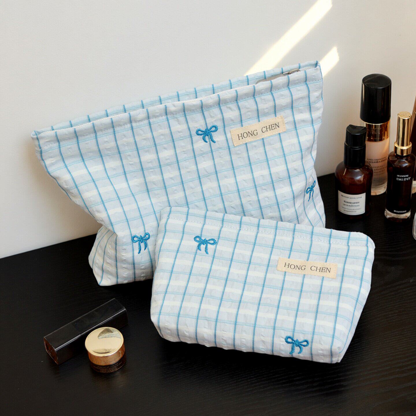 欣欣同款化妆包大容量护肤品收纳袋补妆包文具袋笔袋姨妈巾手拿包