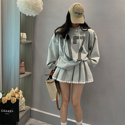 韩国东大门2025新款爆款春季连帽数字卫衣运动短裙百褶裙两件套装