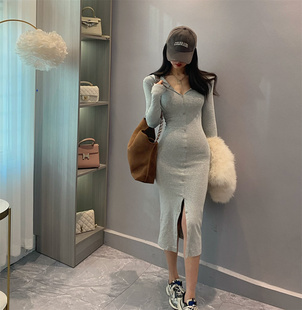 纯欲风性感修身 打底包臀裙子 收腰显瘦V领单排扣开叉中长款 连衣裙