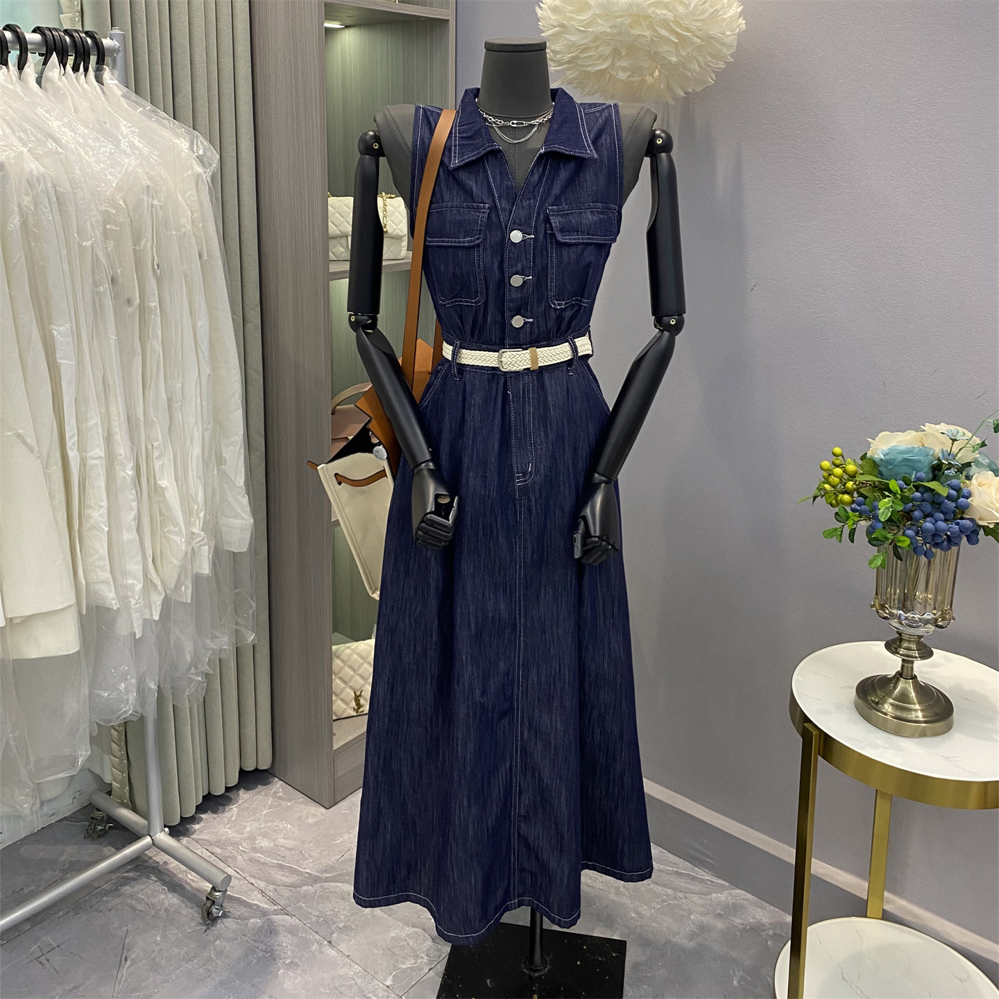 新款无袖收腰A版蓝色牛仔连衣裙