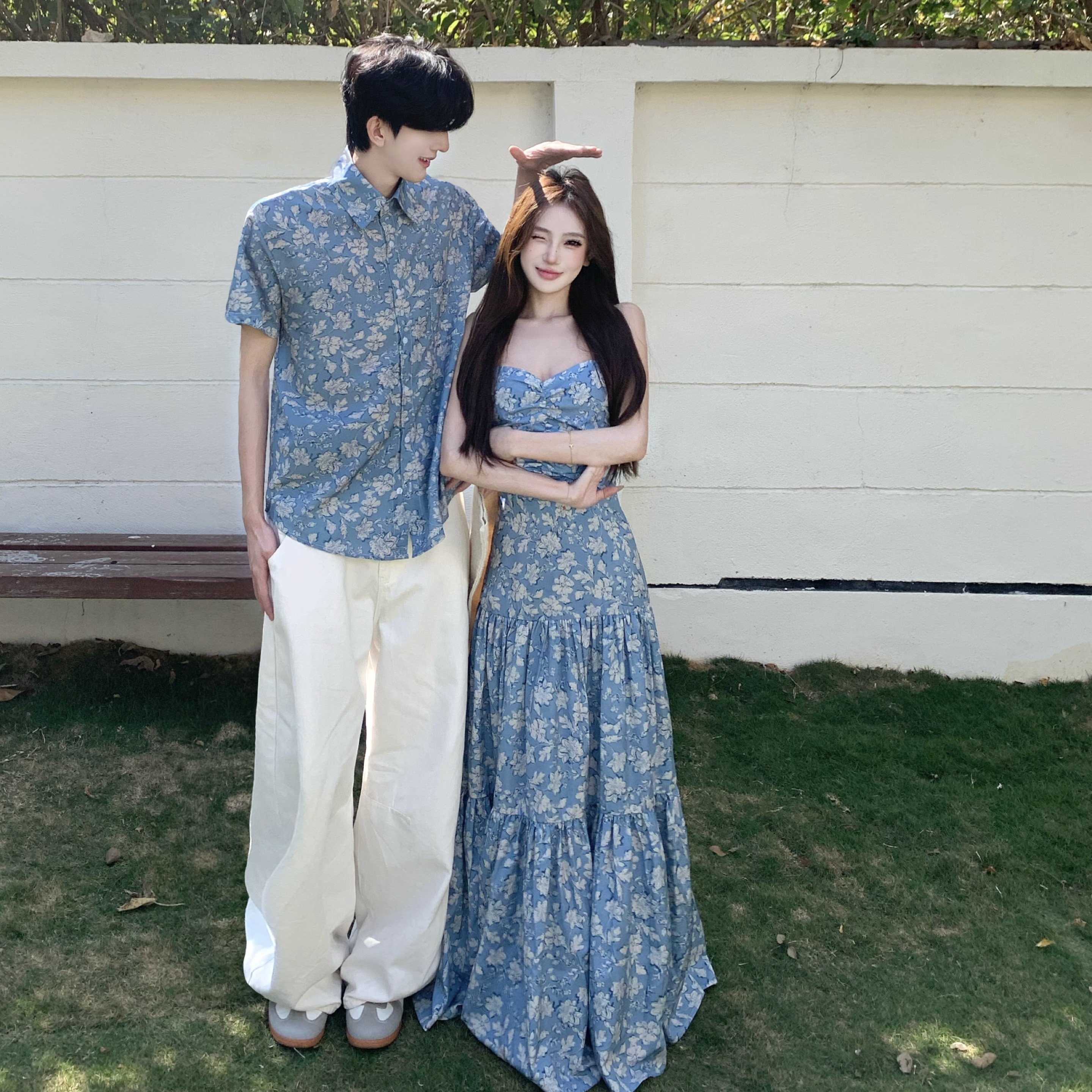 情侣装2026夏季碎花气质收腰连衣裙三亚海边度假风沙滩裙一裙一衣