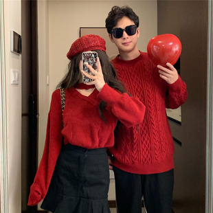 回门情侣装秋冬新款订婚红色圣诞毛衣一男一女洋气镂空v领针织衫