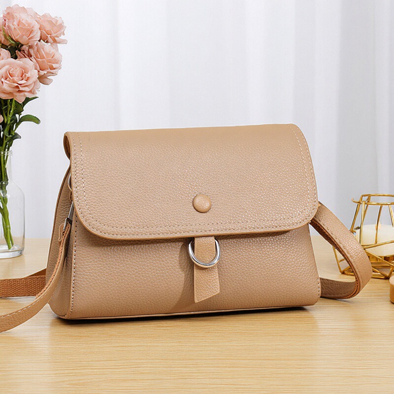 新款时尚小方包牛皮轻奢感女包简约百搭单肩包斜挎纯色小巧手机包
