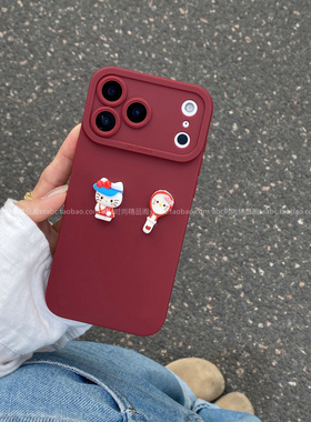 ins风酒红色卡通立体公仔适用小米17promax手机壳15/14pro斜挎背包式红米k90pro全包边k80k70女款note15软14