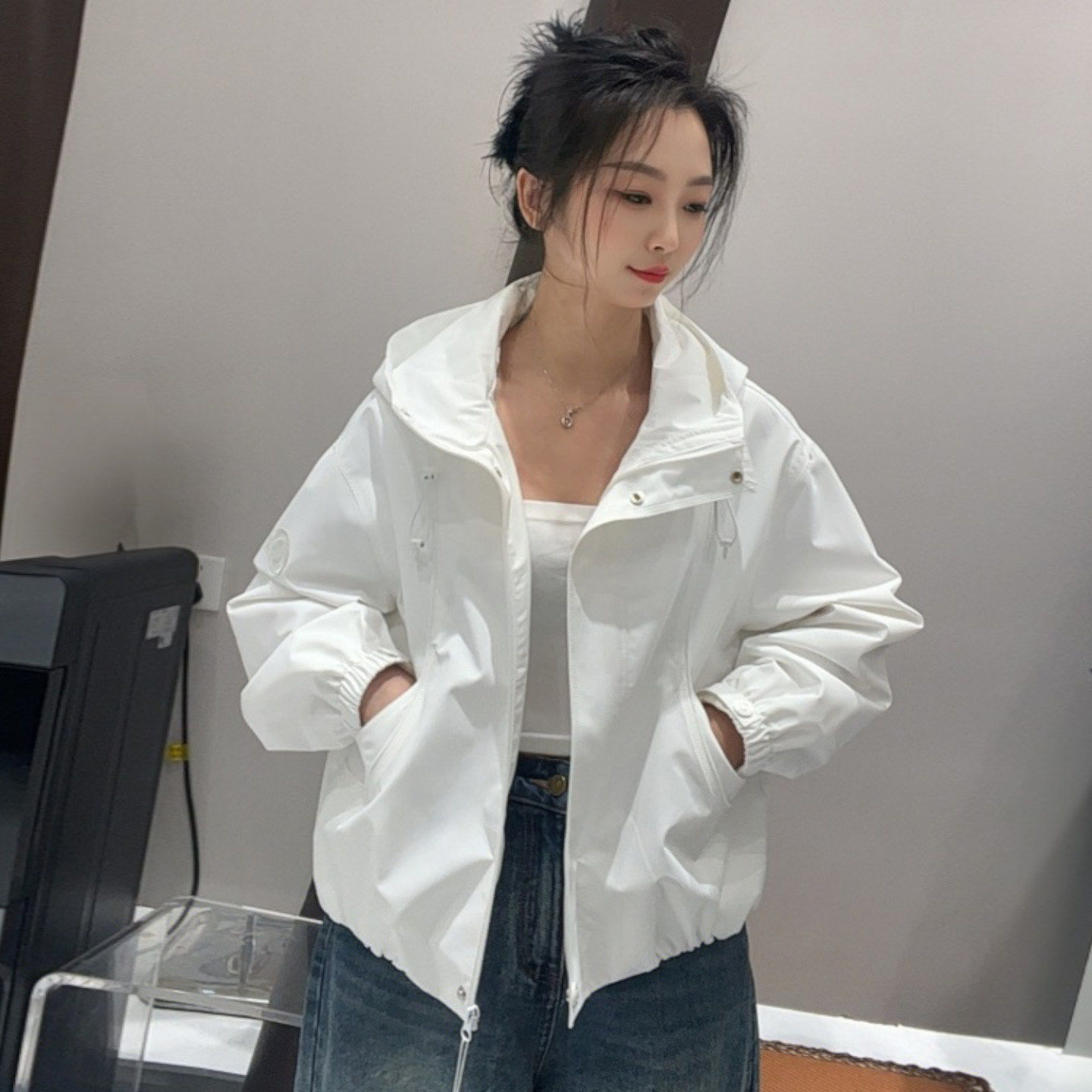 韩版简约通勤风连帽拉链外套女宽短外套