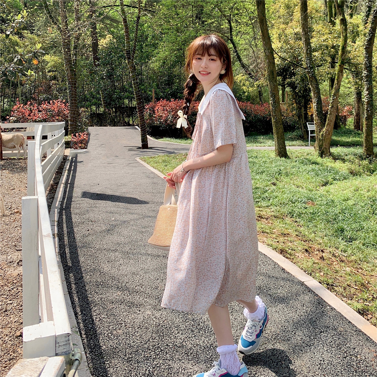 Real price Korean girl's sweet Navy collar loose Floral Chiffon Dress