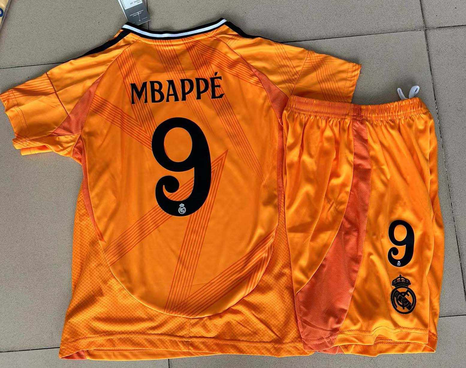New Real Madrid MBAPPE Bellingham VINI JR Kids Soccer Jersey