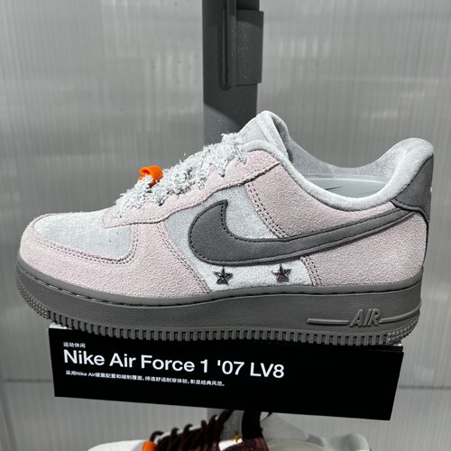 NIKE耐克女子AIR FORCE 1低帮复古百搭耐磨运动休闲鞋IZ6168-001