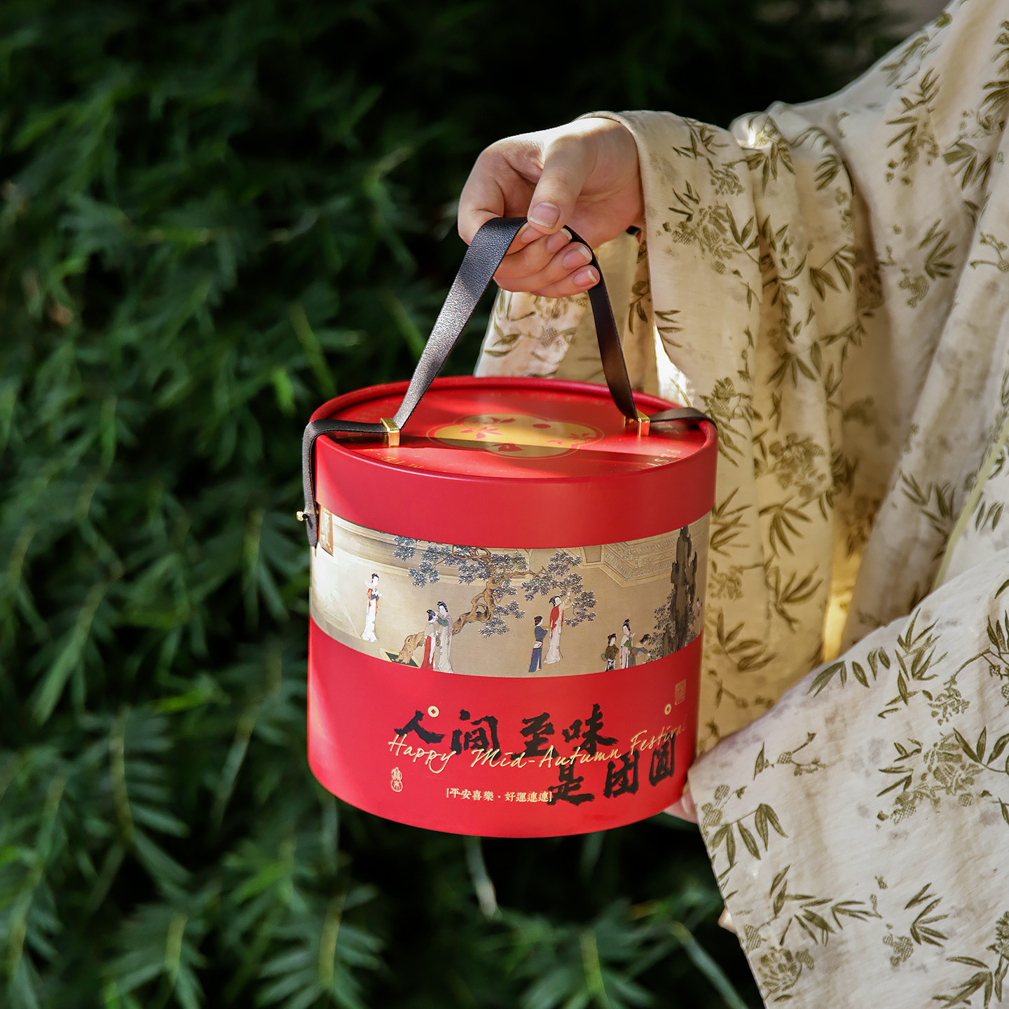 2026新年礼盒包装盒糖果零食抱抱桶礼品盒曲奇饼干伴手礼盒子空盒