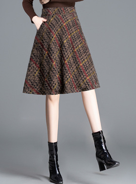 水貂绒格子雪尼尔半身裙女秋冬短裙2025新款显瘦百褶伞裙a字裙子