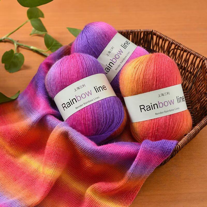 羊毛彩虹线渐变色钩披肩毛线