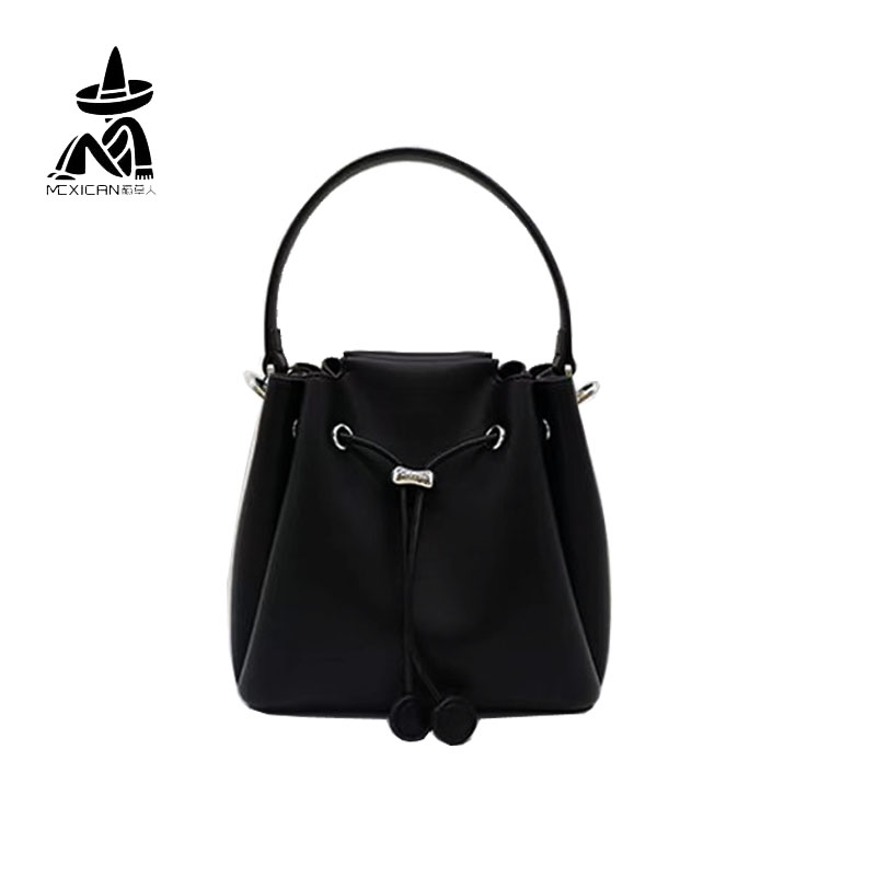 稻草人女包2024春新款时尚百搭休闲韩版高品质单肩斜挎抽身水桶包