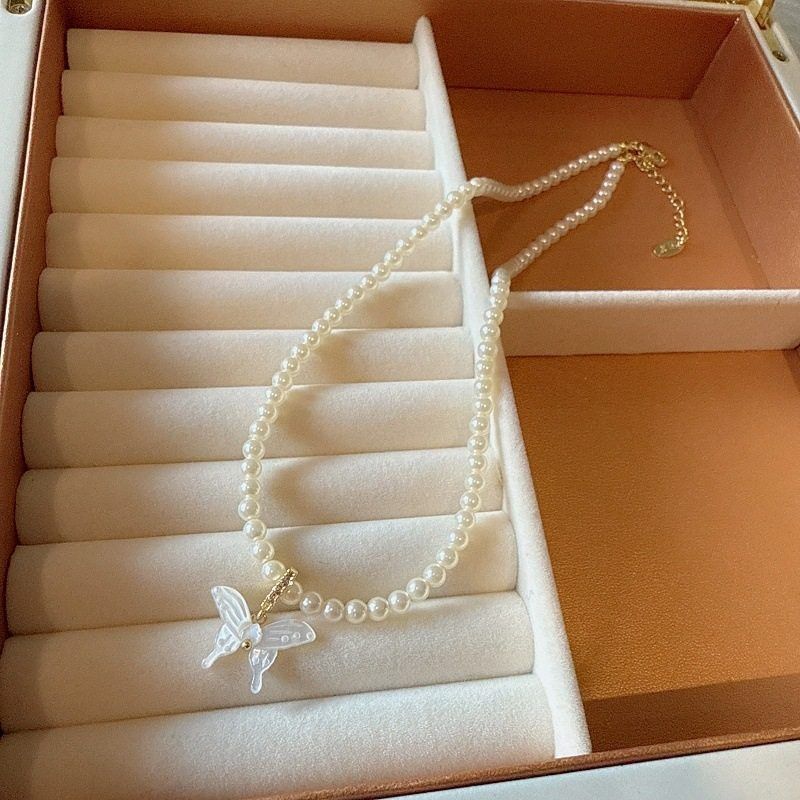 韩版蝴蝶贝母珍珠项链女时尚气质网红款镀铜颈链高级感轻奢锁骨链