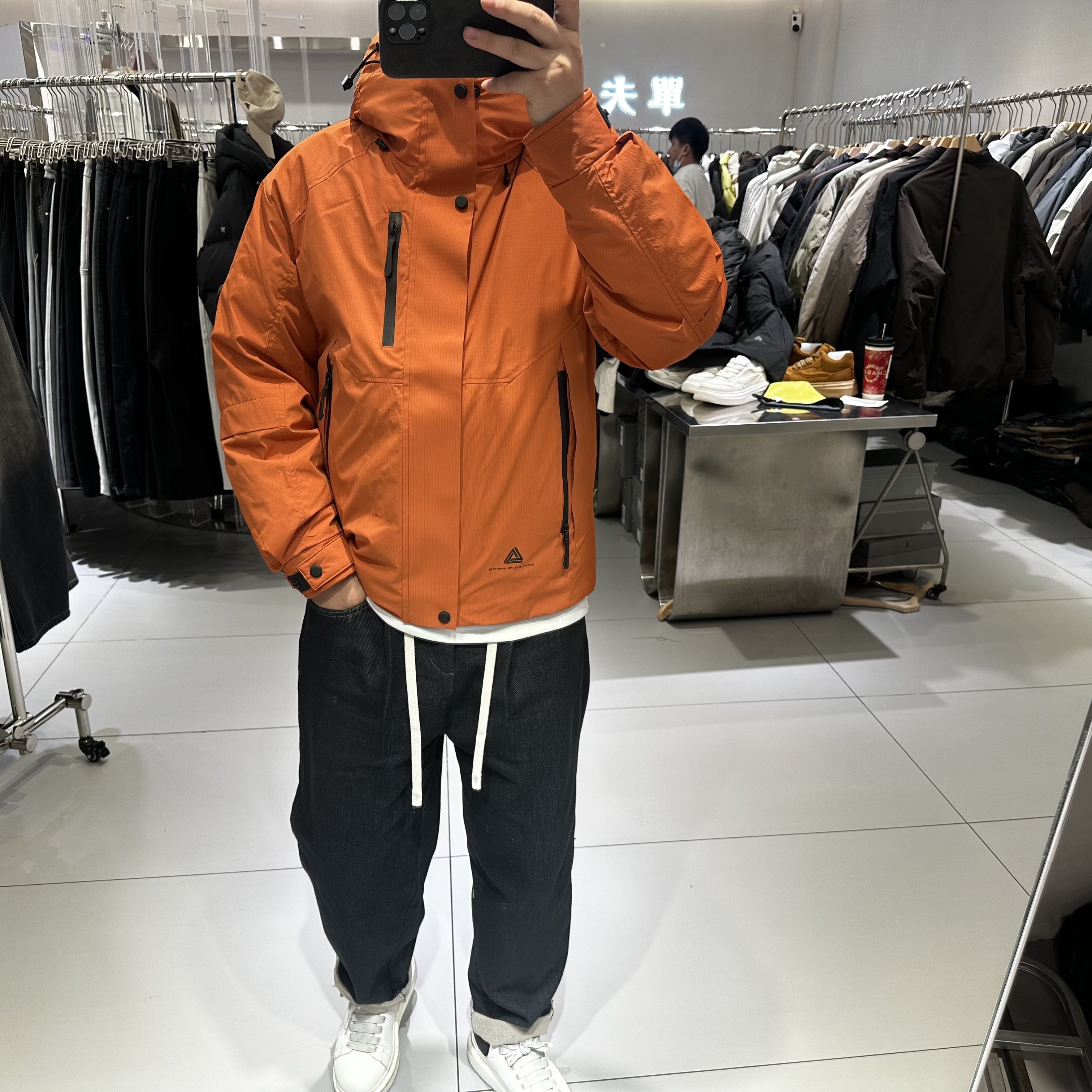 冬装潮牌男士连帽羽绒服韩版修身保暖户外三防冲锋衣夹克白鸭绒