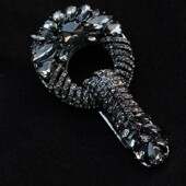 高档貂皮扣精致大衣皮草装 饰裘皮带钻纽扣扣子鸭嘴扣对扣精品搭扣