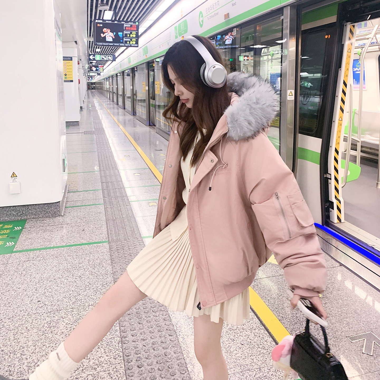 2026大毛领洋气棉服美式冬季复古宽松新款工装棉衣保暖加厚外套