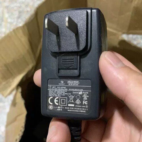 V-INFINITY 英格尔电源配接器 EMSA-2002