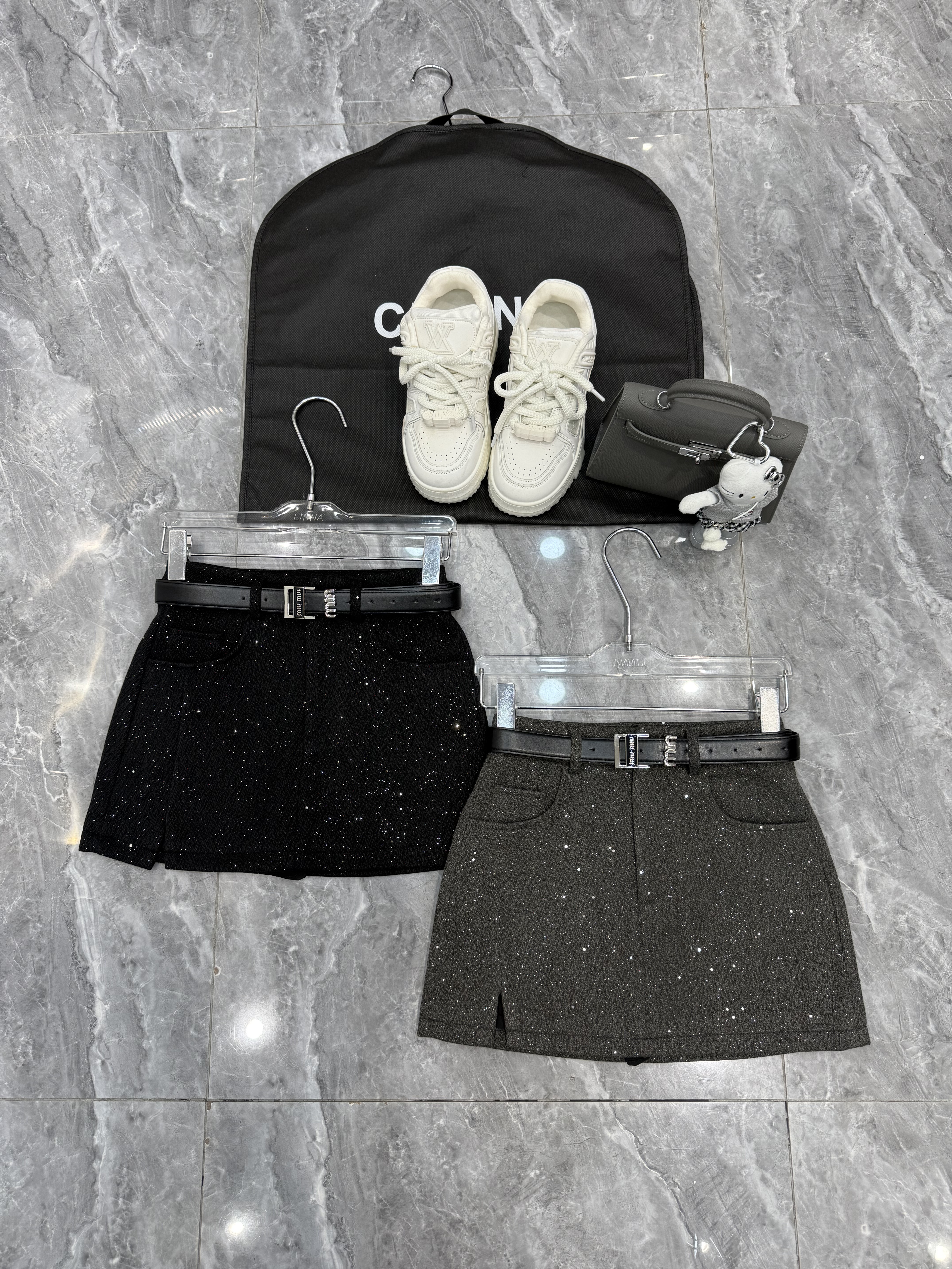 毛呢冬季新款短裙女高腰修身显瘦韩版网红a半身裙防走光潮牌亮片