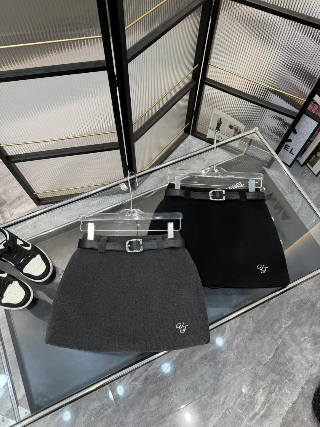 毛呢厚Linna秋冬新款打底短裙女韩版字母刺绣高腰显瘦百搭a半身裙