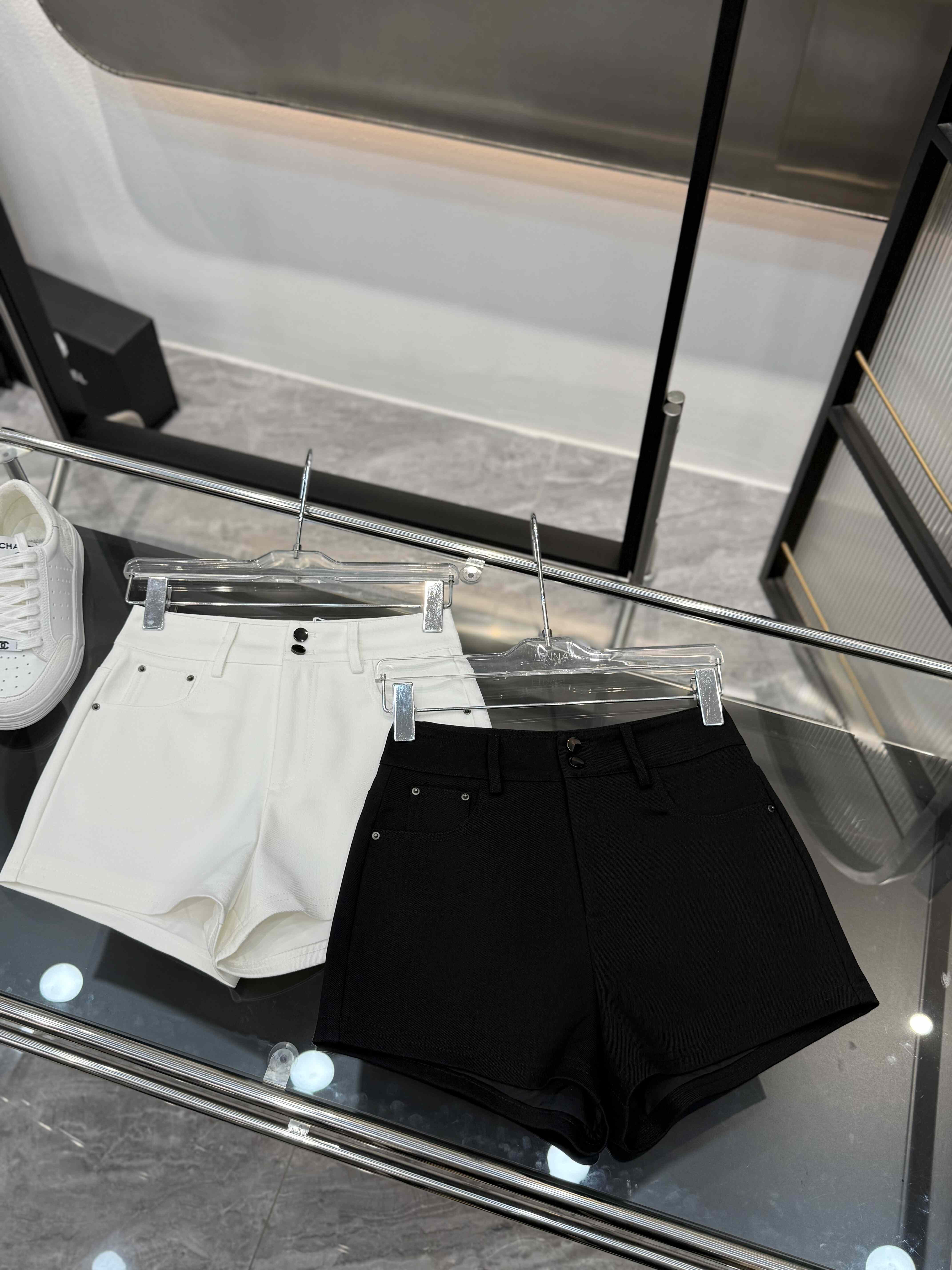 Linnayu夏季新款短裤女高腰纯色钉钉韩版气质辣妹a字阔腿打底西装