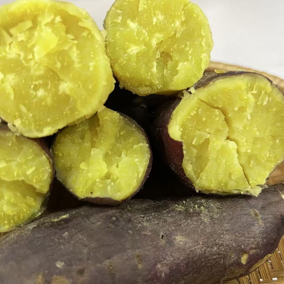 正宗真榴莲蜜薯黄金番薯新鲜黄心红薯现挖地瓜蔬菜整箱包邮三五斤