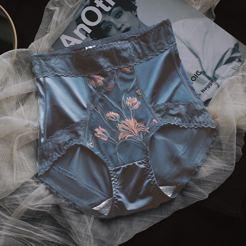 专利款冬季无痕收腹高腰三角裤女丝滑缎面护子宫包臀桑蚕丝裆内裤