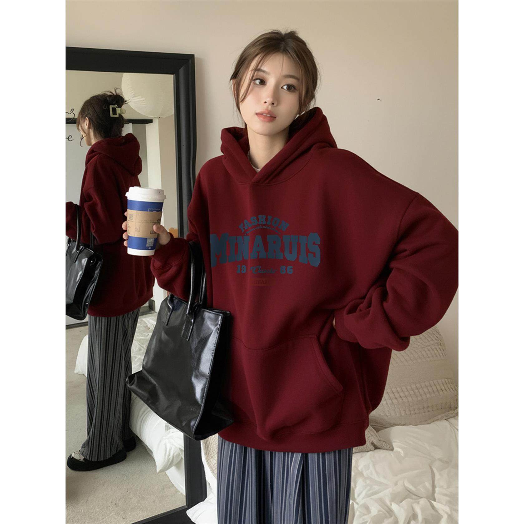 酒红色连帽卫衣女款秋冬季加绒加厚2025新款宽松慵懒风巨好看上衣