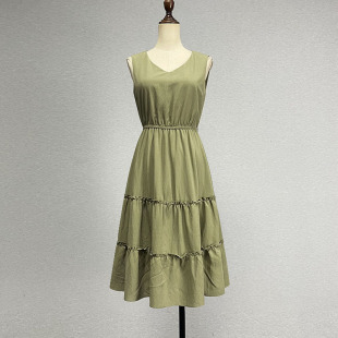 军绿色松紧腰背心连衣裙女2024学院风修身 V领a字裙 显瘦性感中长款