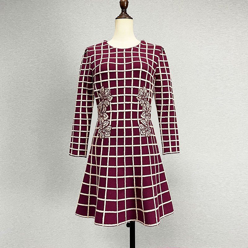 品牌折扣九分袖羊毛针织连衣裙女2024弹力修身立体绣花格子a字裙,女装/女士精品,连衣裙,淘宝优惠券,粉丝福利购,淘宝优惠卷
