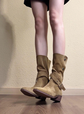 复古绒面尖头骑士靴女废土风皮带扣粗跟短靴高级感显瘦两穿西部靴