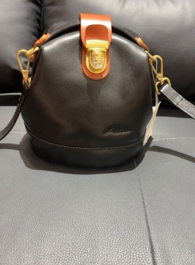 埃索专柜正品QQ-96930头层植糅牛皮单肩斜挎女包