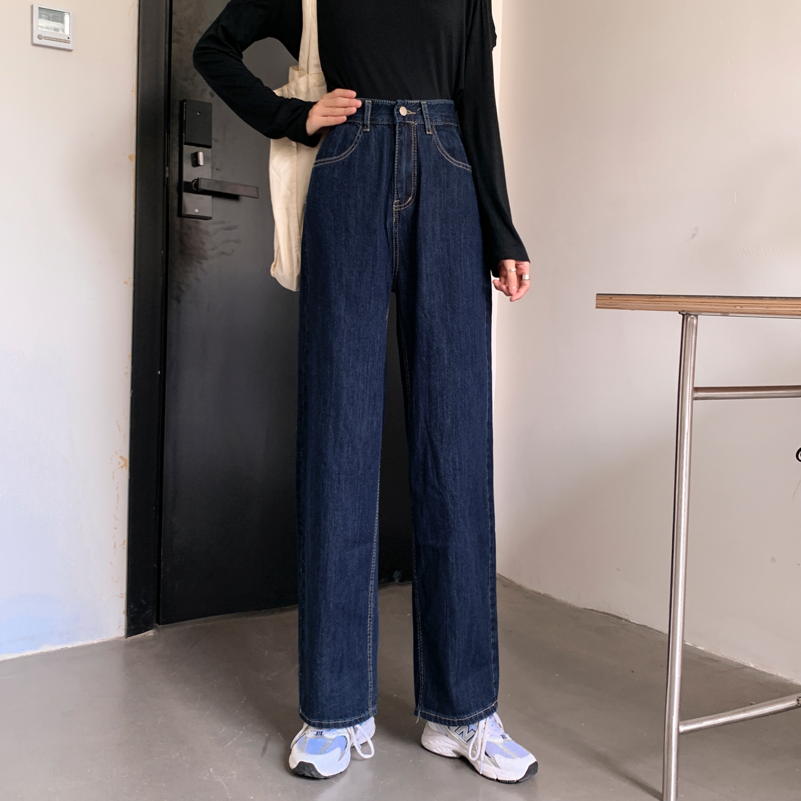 Real shot of new high waist and thin wide leg pants in autumn and winter 2020
