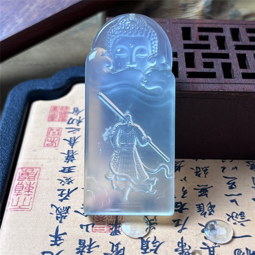 天然岫玉一生所爱大圣吊坠保真