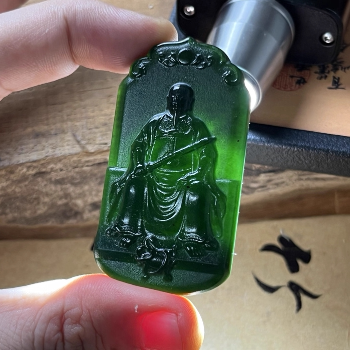 天然岫玉真武大帝吊坠保真双面精雕刻玉石挂件男女款仿古人物玉坠