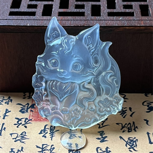 天然岫玉狐狸吊坠保真冰种通透