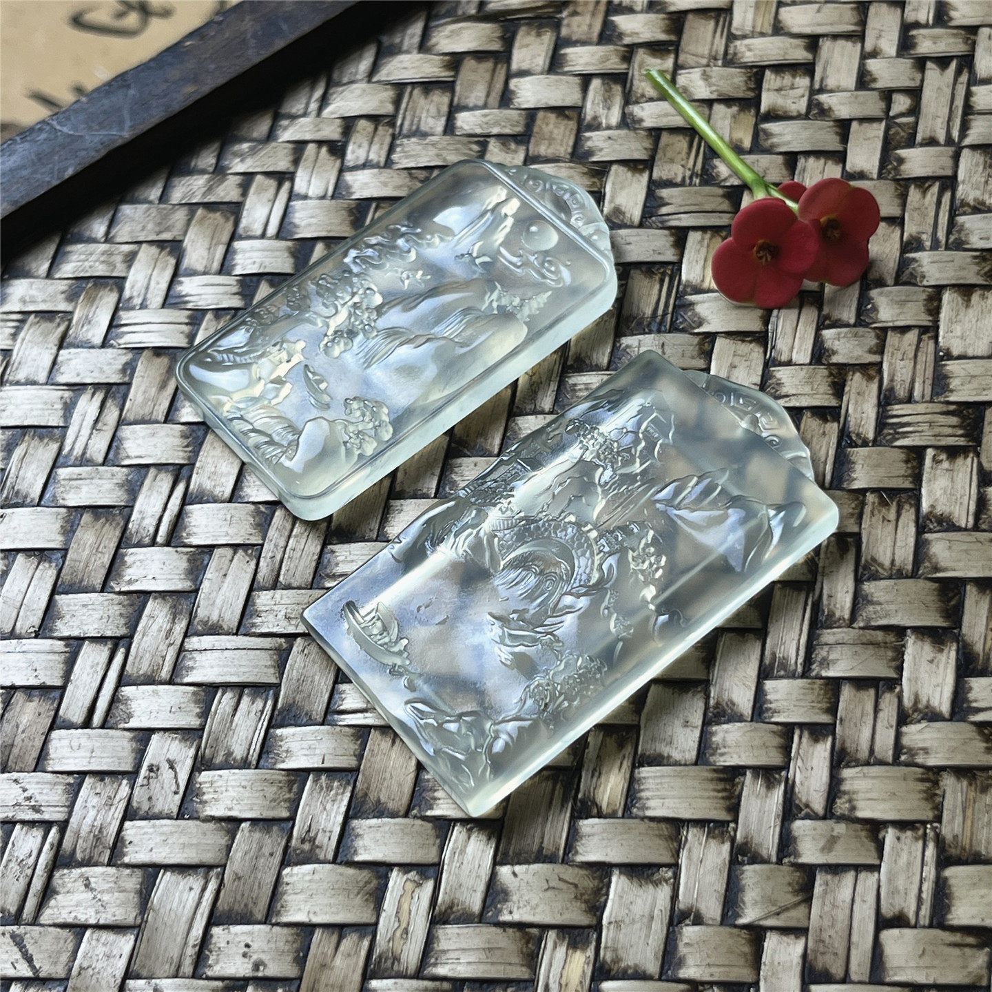 天然岫玉冰种山水吊坠保真通透精雕玉石挂件男女款古风玉坠看图选