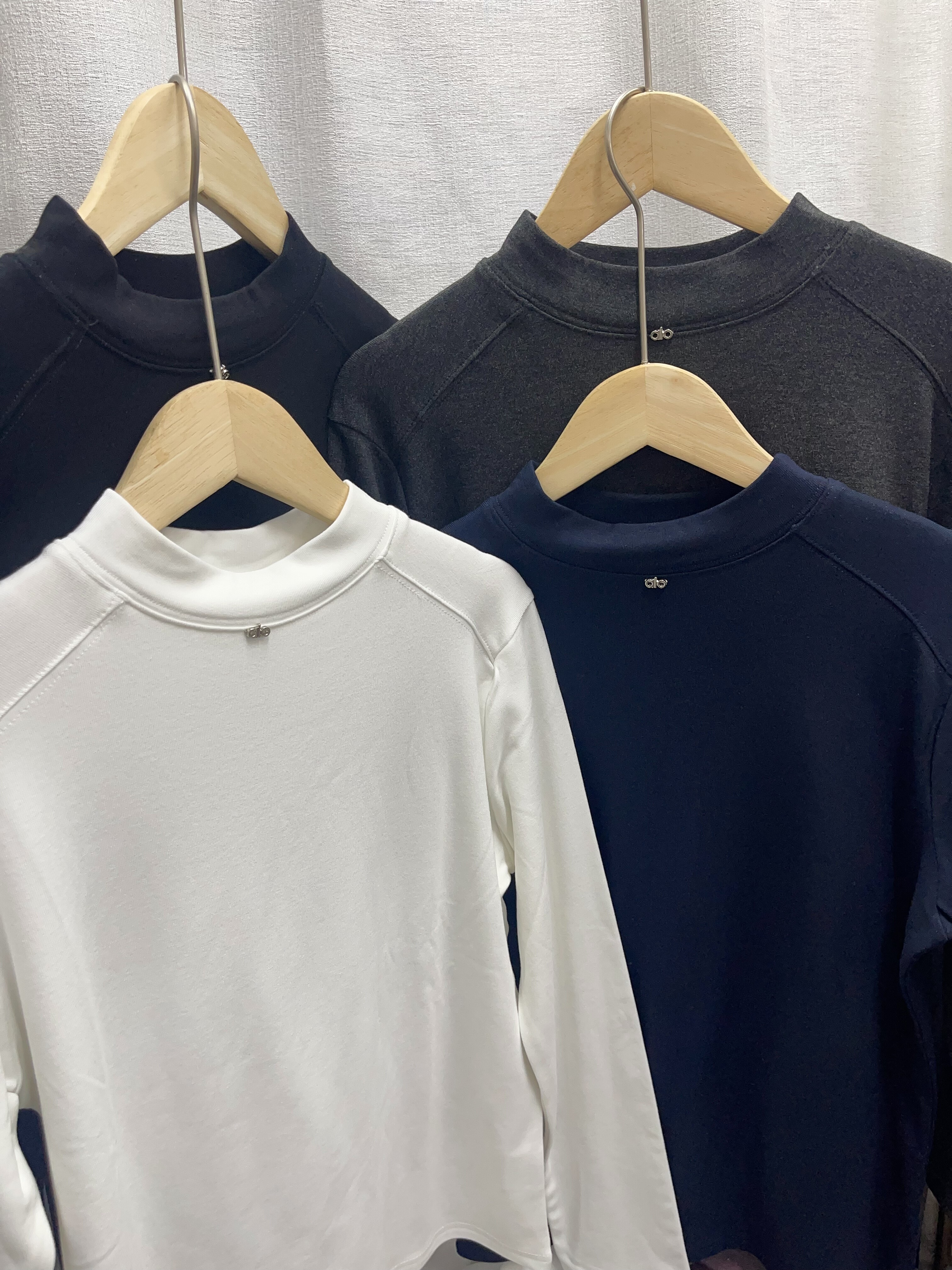 半高领长袖打底衫女内搭2025秋冬新款修身显瘦羊绒小立领气质上衣