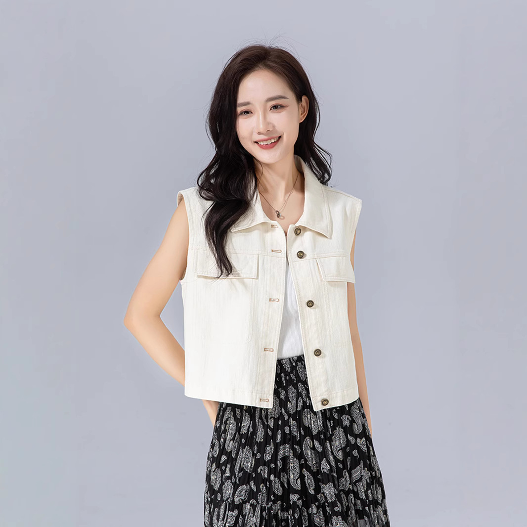 忆霏韩版时尚牛仔马甲背心女2025春夏季新款白色无袖短款马夹上衣