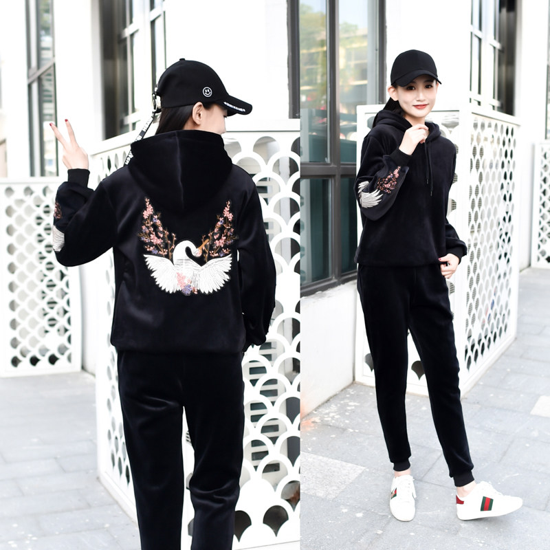 加厚双面绒女连帽卫衣加绒运动套装2019新款保暖金丝绒刺绣两件套