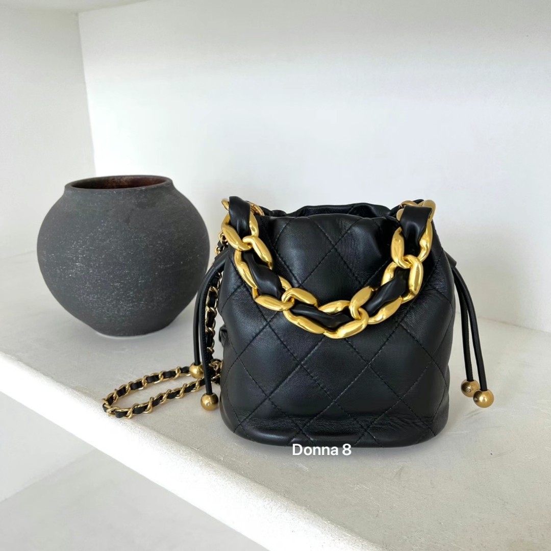 韩国cona斜跨链条菱格羊皮水桶包