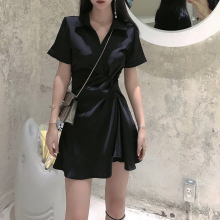 黑色连衣裙女2020夏季褶皱收腰显瘦气质厌世风小黑裙小个子裙子