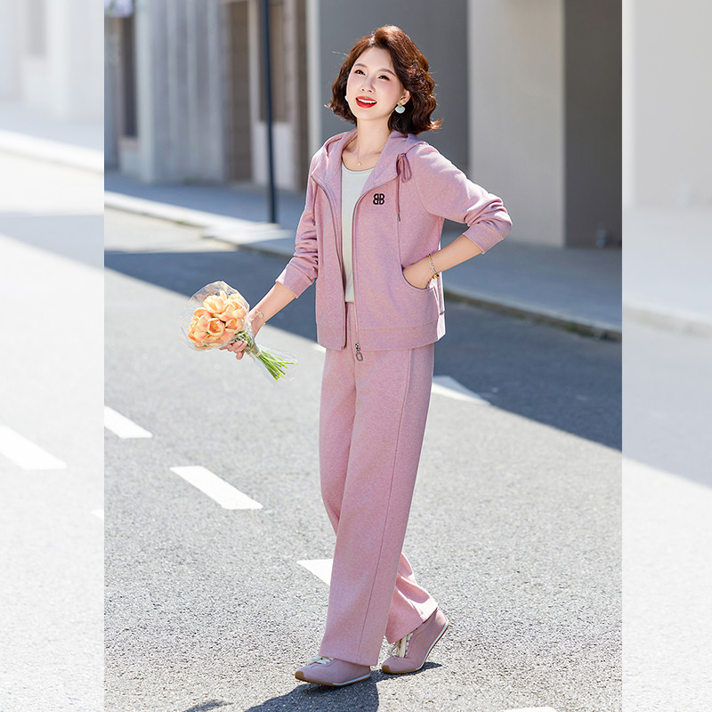春秋款广场舞轻运动套装女春秋连帽卫衣两件套休闲洋气妈妈装