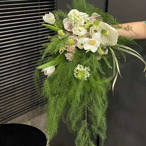 芦荀草鲜花结婚手捧花婚礼背景墙
