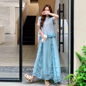 夏日清凉风蓝色穿搭一整套女2025超火巨好看背心短袖长裙三件套装图片