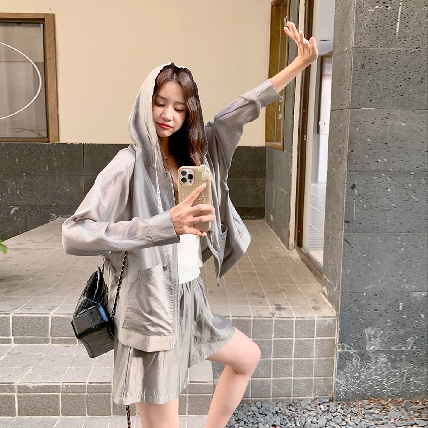 灰色轻薄连帽防晒开衫短款套装女2025夏季新款韩版时尚休闲两件套,女装防晒衣,2C207